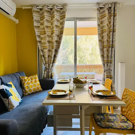 Apartment Le Boulouris - Stylish T2 *
